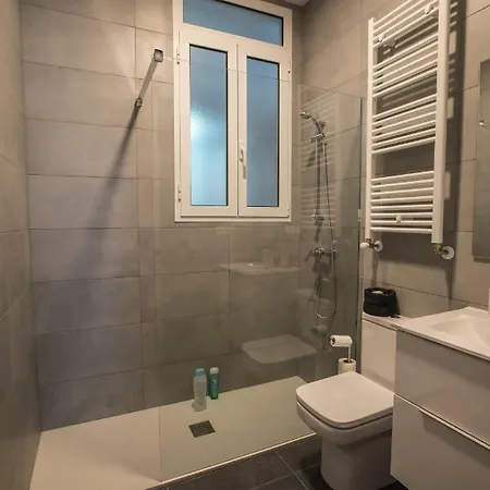 Easo53,piso Nuevo,centro Ciudad A 500m De La Playa Appartement *