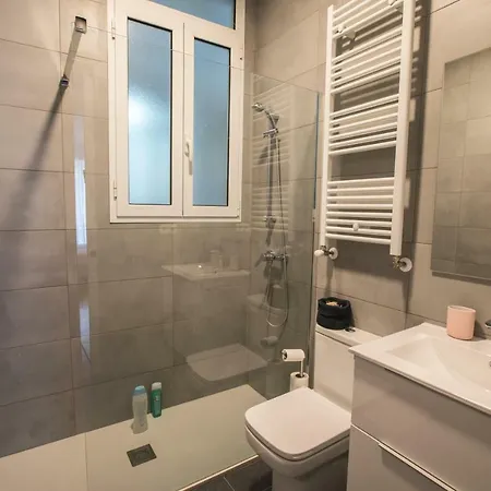 Apartament Easo53,piso Nuevo,centro Ciudad A 500m De La Playa